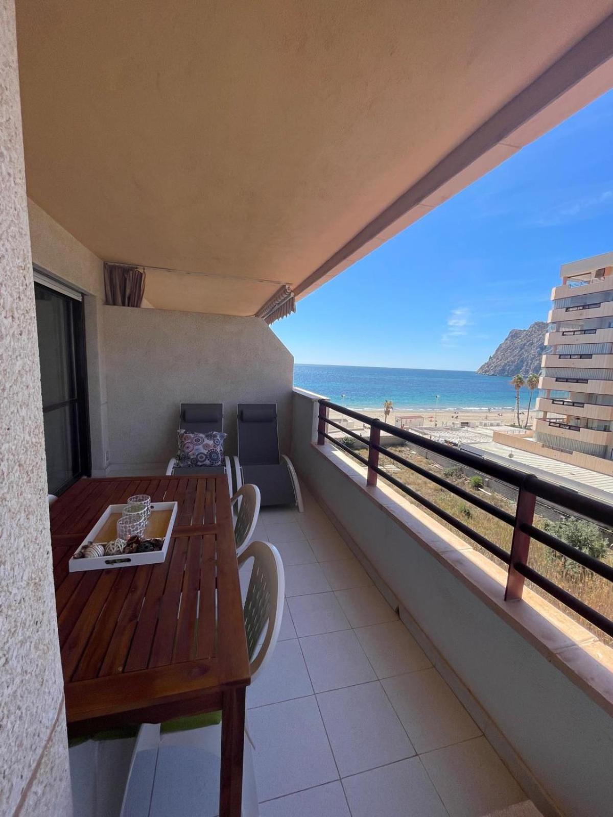 Eerstelijns Appartement Vive Cada Momento Zeezicht En Pal Aan De Boulevard En Strand Calpe, Toplocatie Exterior foto